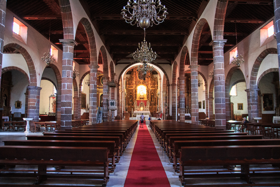 Interior de la Iglesia de la Concepcion en Santa Cruz de Tenerife Interior de la Iglesia de la Concepcion en Santa Cruz de Tenerife