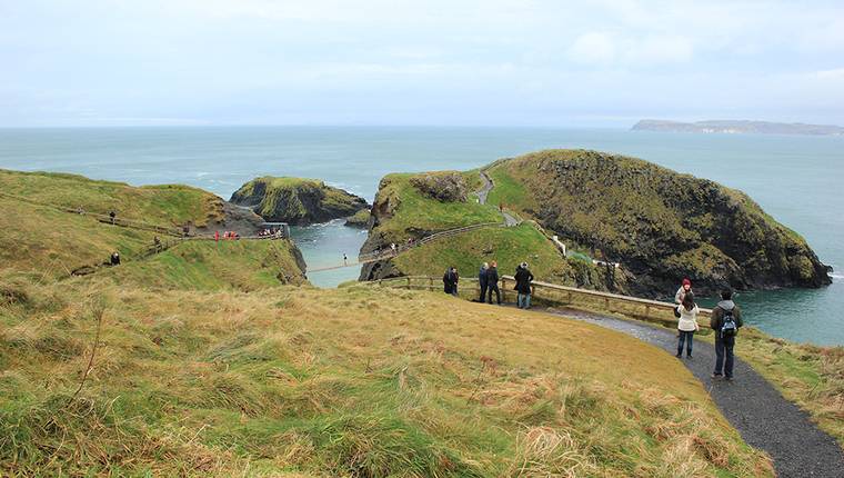 Carrick-a-Rede rope bridge Carrick-a-Rede rope bridge