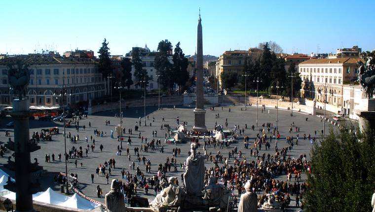 Plaza del pueblo en Roma