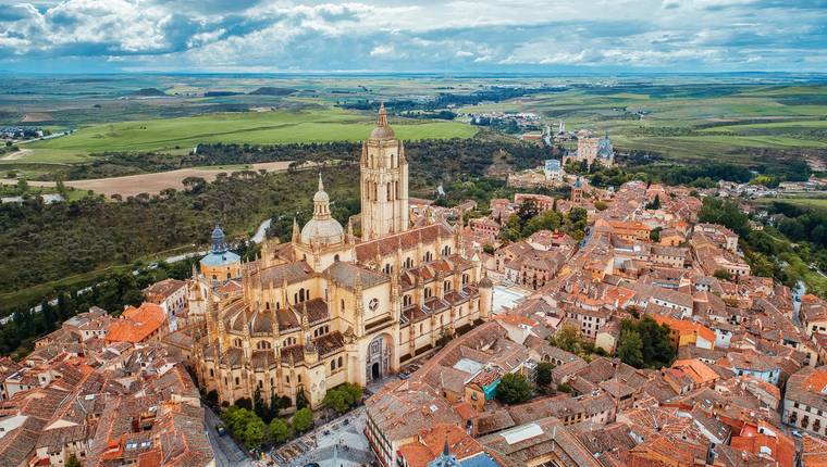 Como ir de Madrid a Segovia