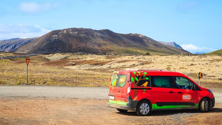 Conducir por Islandia en verano