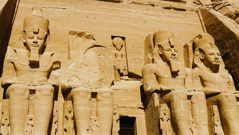 Fachada Abu Simbel