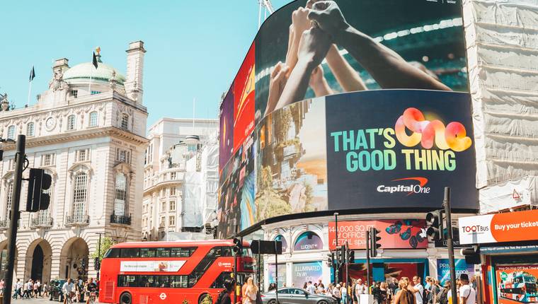 Famosa rotonda de Picadilly Circus