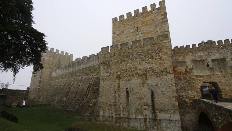 Murallas del castillo de San Jorge Murallas del castillo de San Jorge