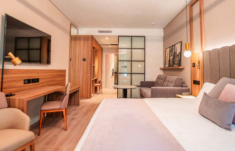 Hotel Giralda Center