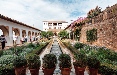 Cómo ver los imprescindibles de Granada en un día