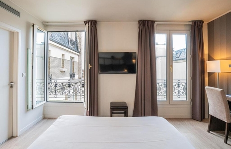 Hotel de Flore - Montmartre