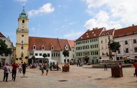 Plaza Hlavne Namastie Bratislava
