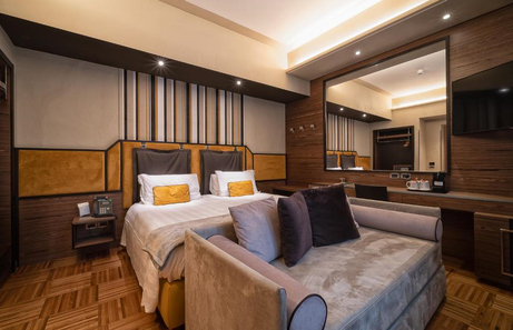 Solo Experience Hotel