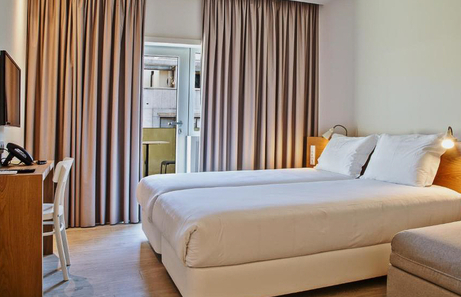 Hotel spot family suites