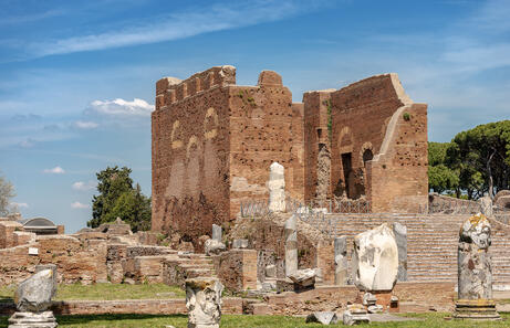 Viajar a la Ostia Antica desde Roma