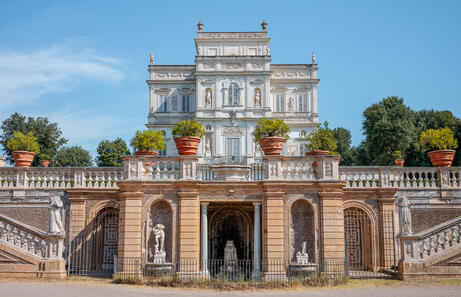 Galleria Doria Pamphilj: Serenidad y Arte en Roma