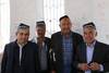Grupo de hombres con los que coincidimos en el minarete de Khiva