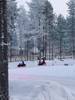 Que ver en Laponia motos de nieve