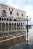 Reflejo del Palacio ducal en Venecia