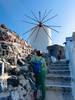 Ver los molinos de viento de Oia en Santorini