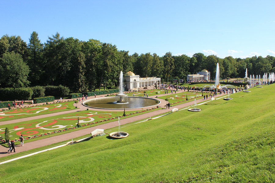 Jardines bajos Peterhof Jardines bajos Peterhof