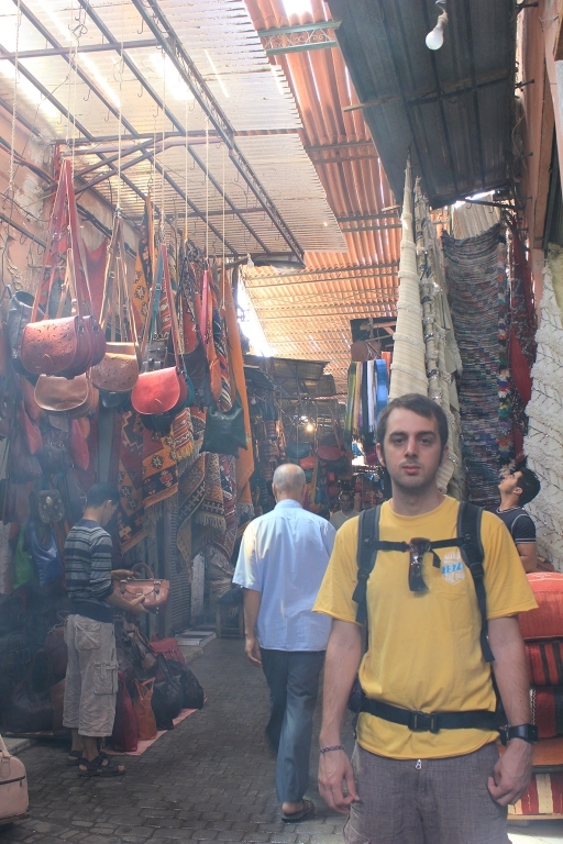 Bolsos en el zoco de Marrakech Bolsos en el zoco de Marrakech