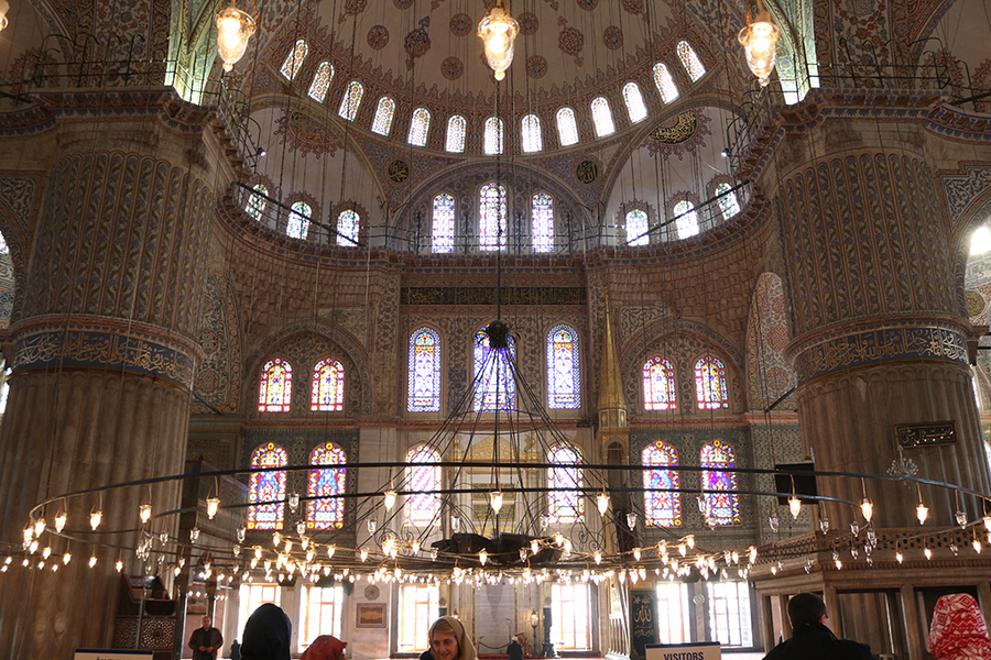 Interior mezquita Azul