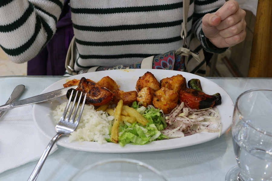 Pollo a la brasa con especies Pollo a la brasa con especies