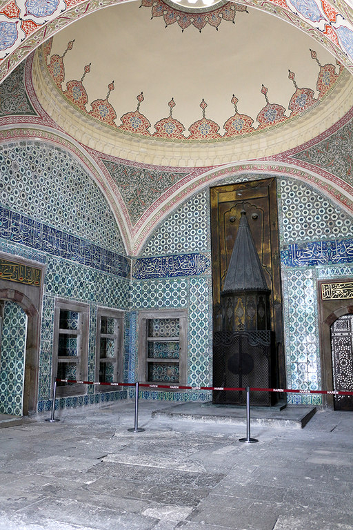 Sala del palacio Topapki