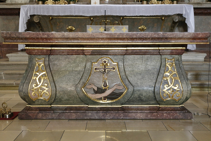 Altar de la Iglesia Franciscana de Viena Altar de la Iglesia Franciscana de Viena