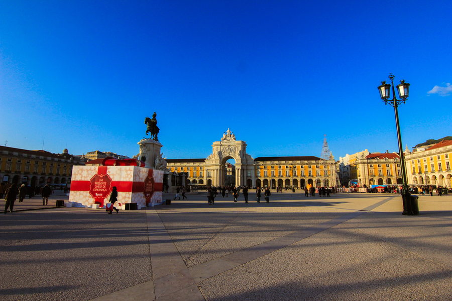 Alojarse cerca de la plaza del Comercio de Lisboa