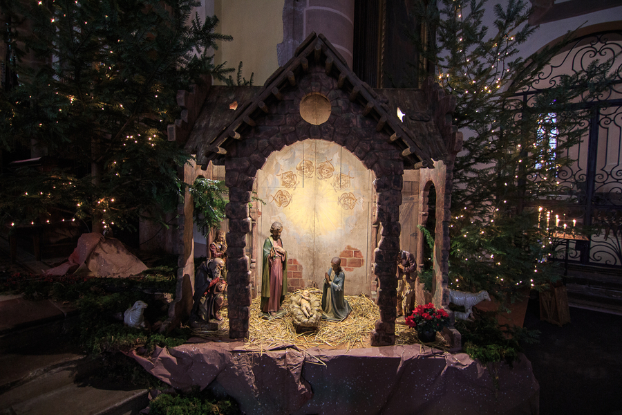 Pesebre en la Iglesia de Berheim Pesebre en la Iglesia de Berheim