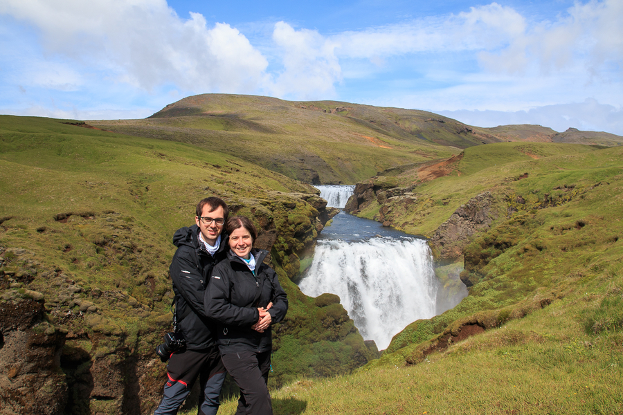 Comete el mundo en Skogafoss Comete el mundo en Skogafoss