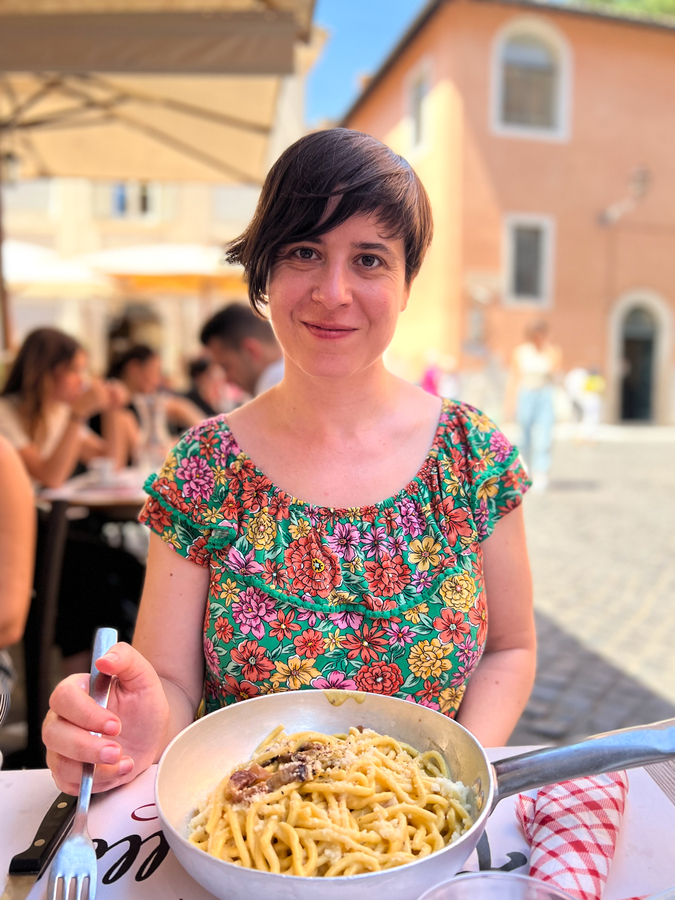 Comiendo en el Trastevere en Roma