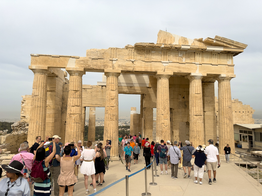 Consejos para Viajar a Atenas visitar la Acropolis
