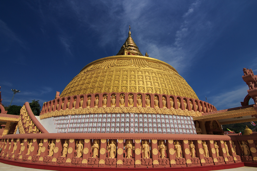 Cupula de la Universidad en Sagaing Cupula de la Universidad en Sagaing