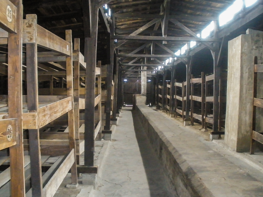 De Cracovia a Auschwitz literas presos De Cracovia a Auschwitz literas presos
