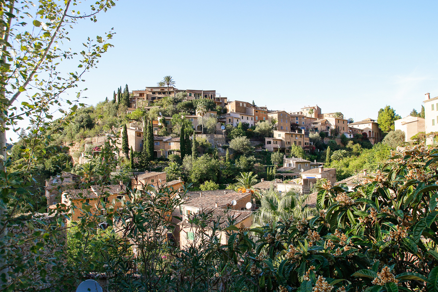 Deia en la Serra de Tramuntana de Mallorca Deia en la Serra de Tramuntana de Mallorca
