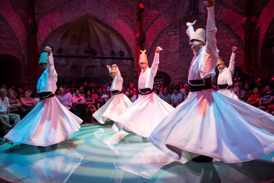 Derviches danzantes Derviches danzantes