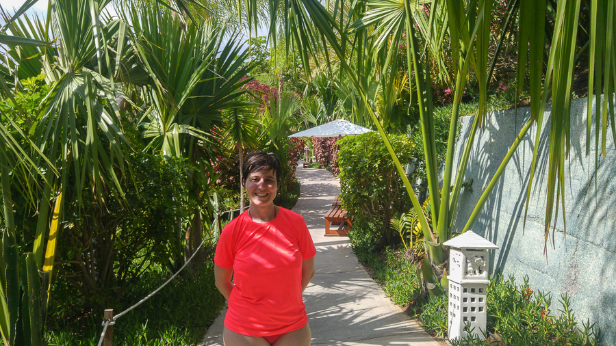 disfrutando de un poco de sombra en el siam park