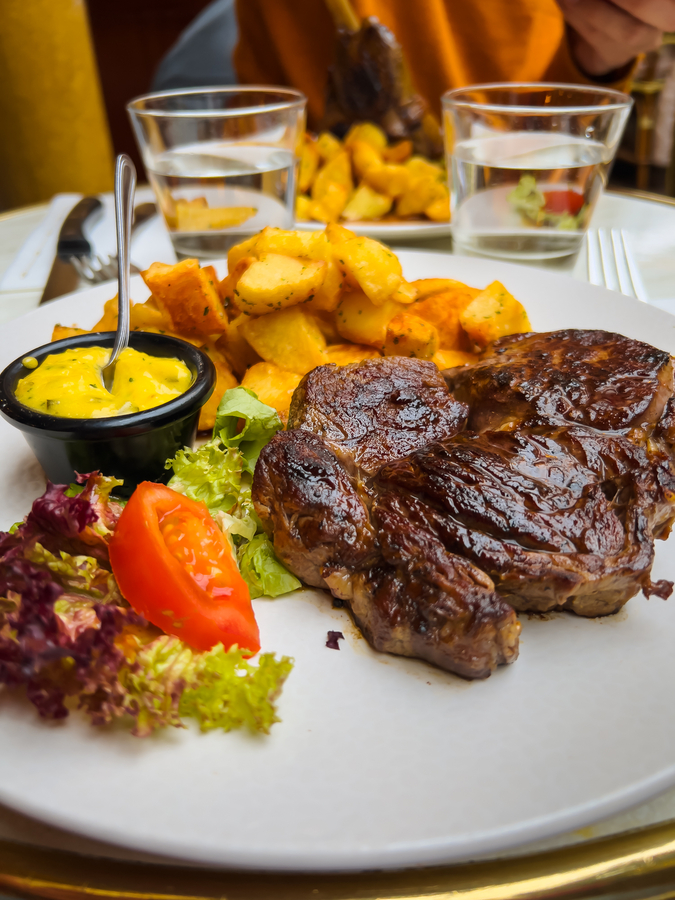 Donde comer en Paris Brasserie Les Deuz Palais