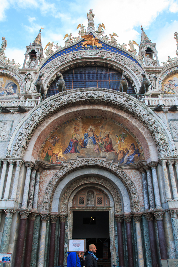 Entrada San Marcos Top 7 lugares que ver en la plaza de San Marcos de Venecia