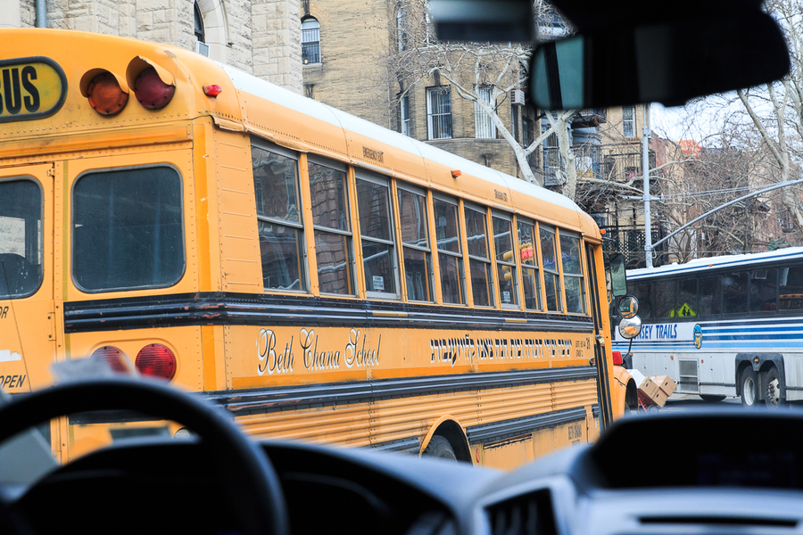 Excursion Contrastes Nueva York - Bus escolar en hebreo Excursion Contrastes Nueva York - Bus escolar en hebreo