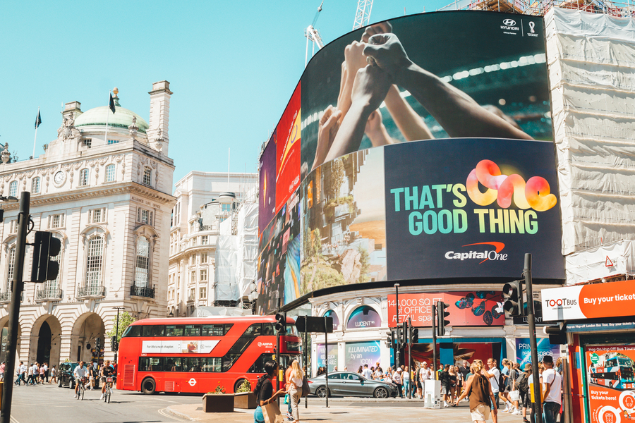 Famosa rotonda de Picadilly Circus
