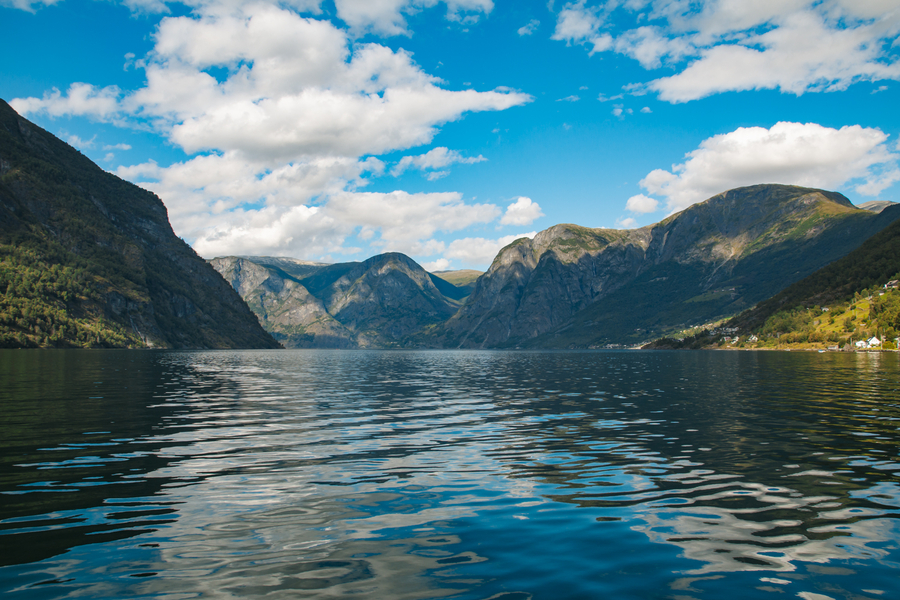 Fiordos de Noruega Aurlandsfjord