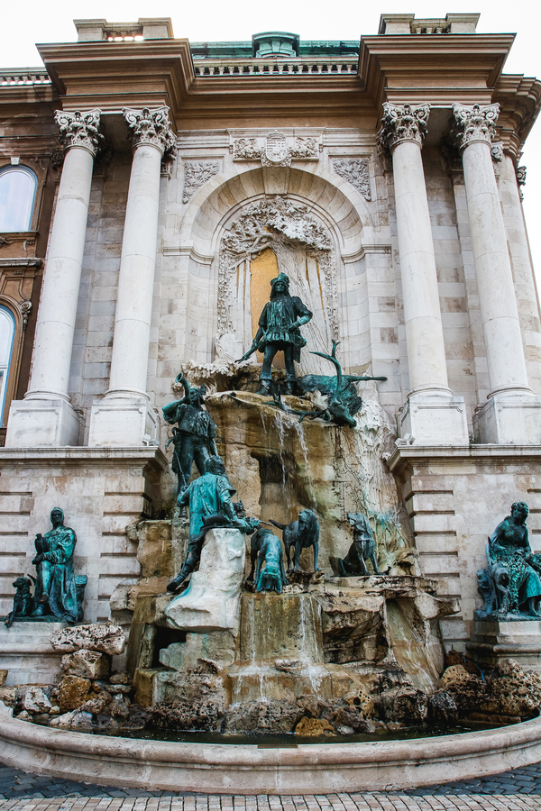 Fuente en el Castillo de Buda
