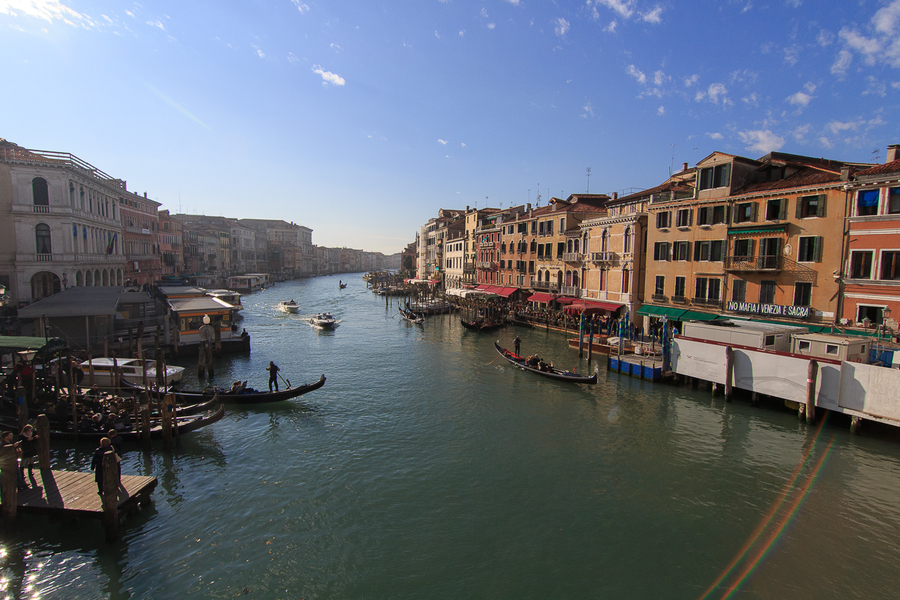 Gran Canal desde el Puente Rialto Vistas al Gran Canal desde el Puente Rialto