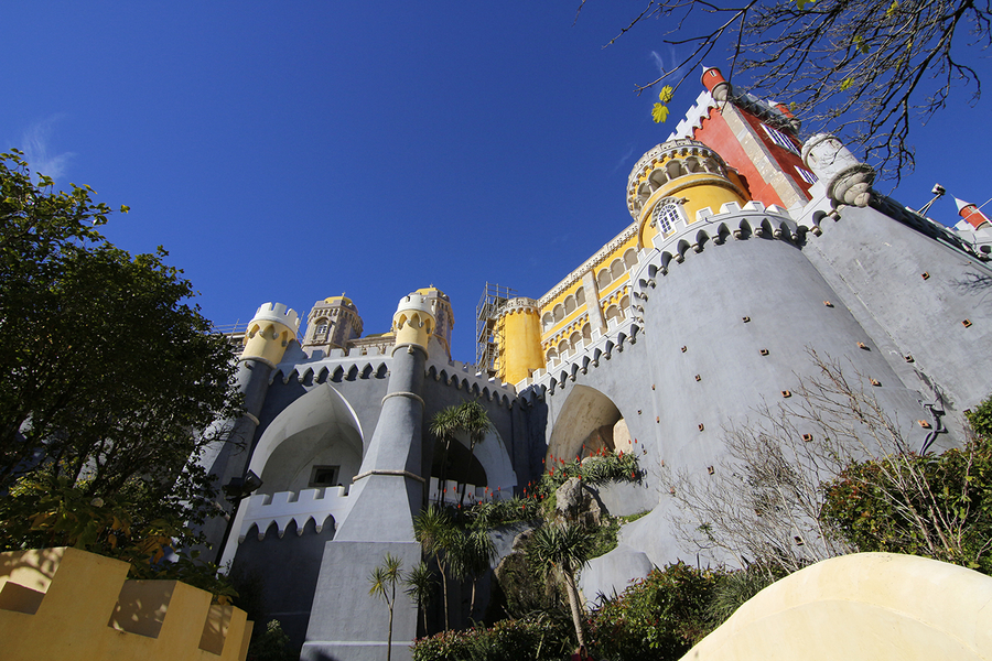 Grandes muros del Palacio da Pena Grandes muros del Palacio da Pena