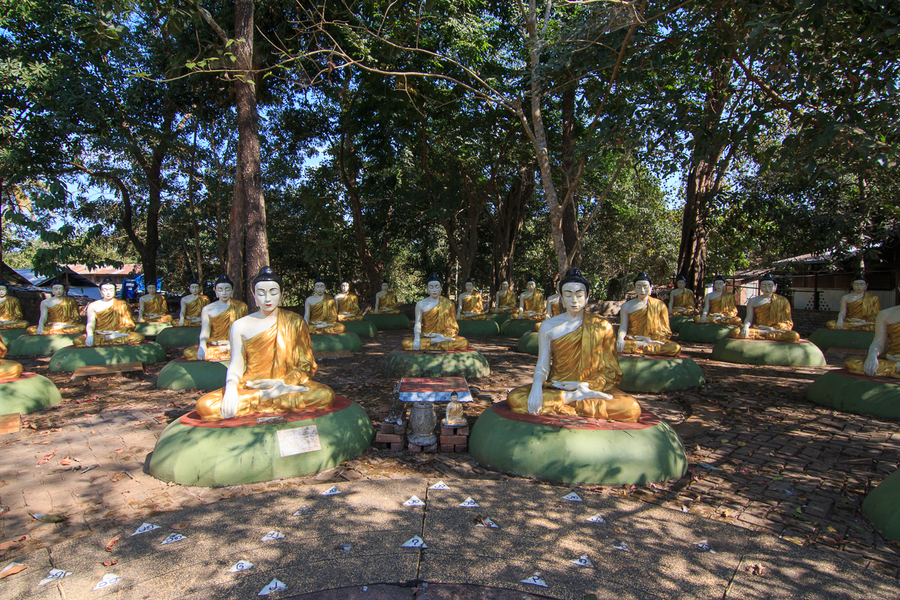Jardin de Budhas en Myanmar