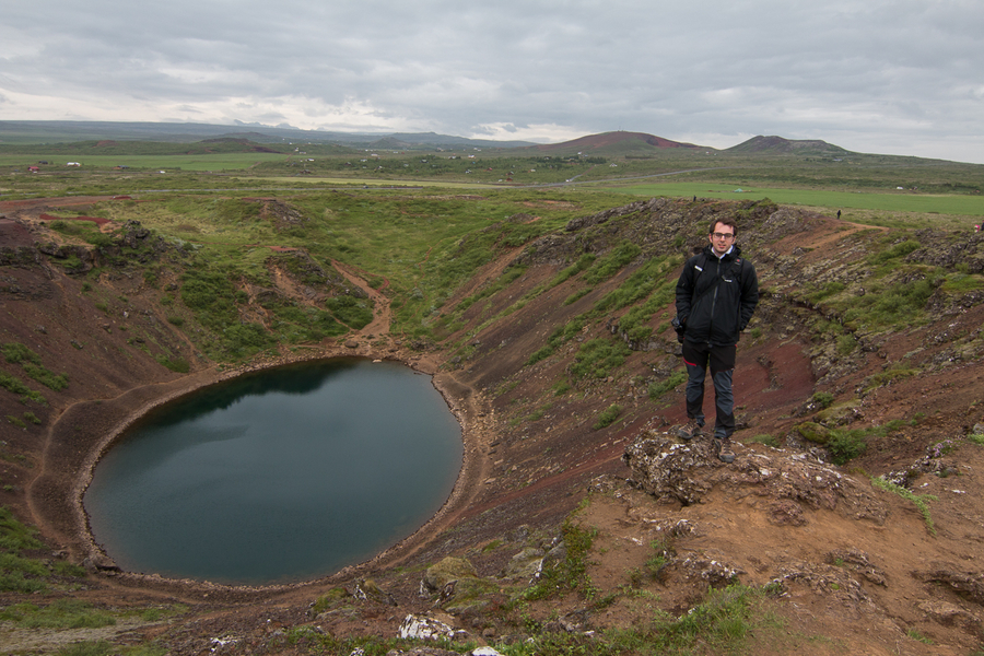 Lago en antiguo crater volcanico Lago en antiguo crater volcanico