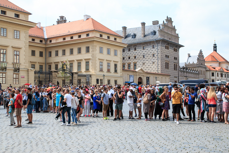 Largas colas en Praga