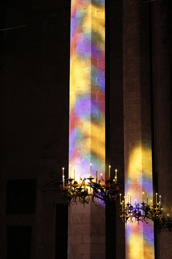Luces de colores de las vidrieras de la Catedral de Mallorca Luces de colores de las vidrieras de la Catedral de Mallorca