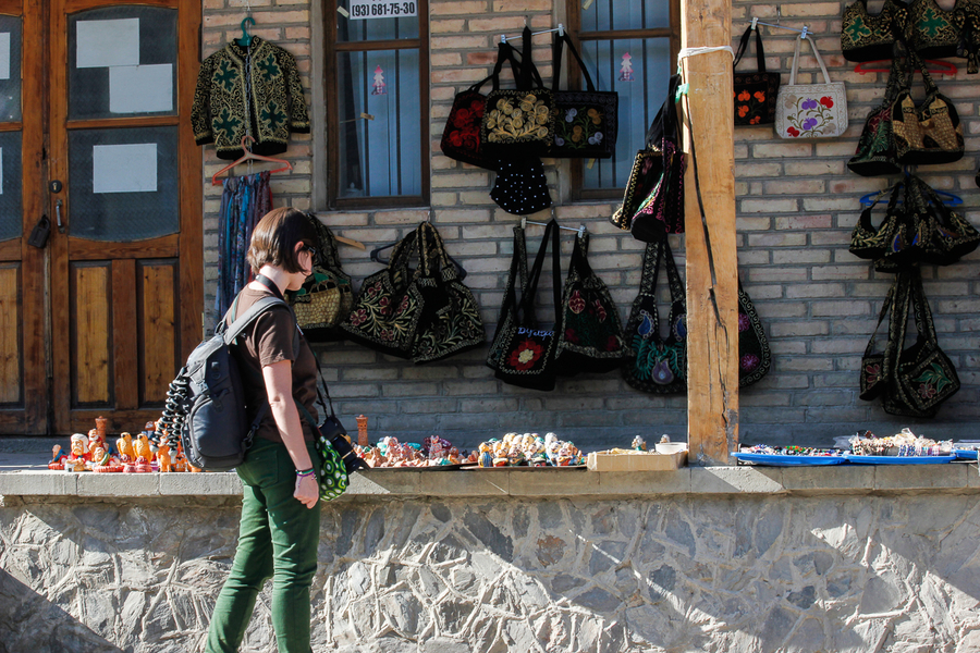 Cambiar dinero en Uzbekistan