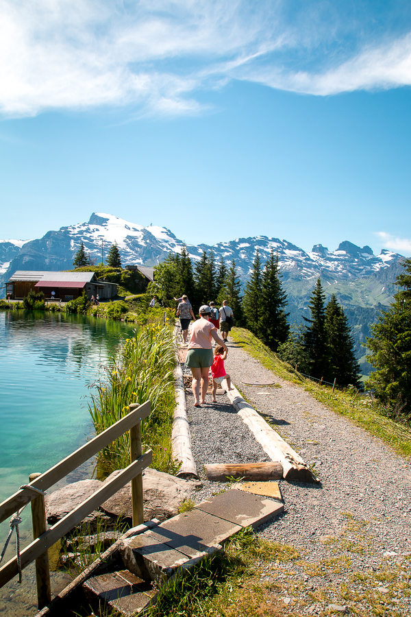 Monte Brunni con niños